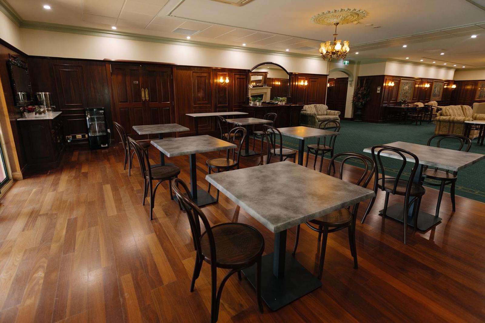 The Lawson Riverside Motel 4*