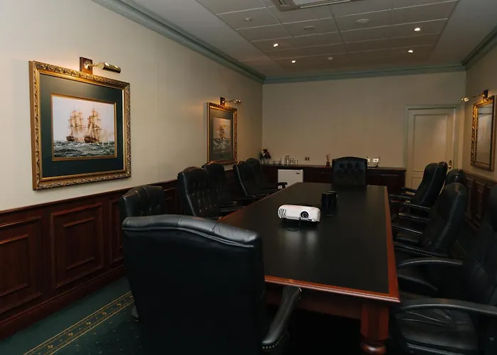 The Lawson Riverside Suites