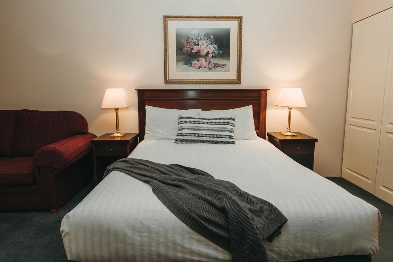 Motel The Lawson Riverside 4*