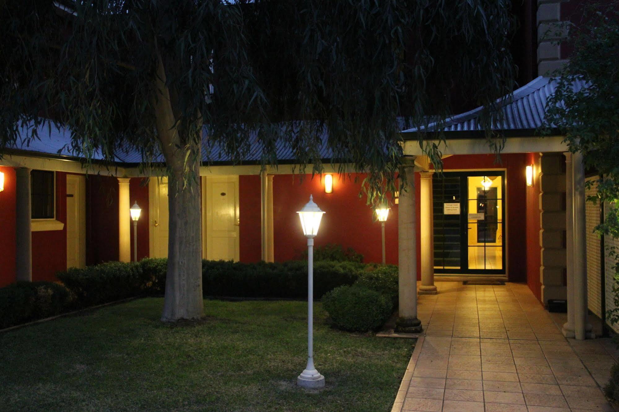 The Lawson Riverside 4*