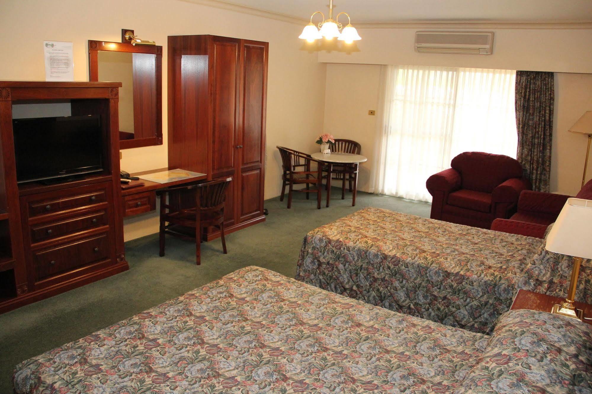 Motel The Lawson Riverside 4*
