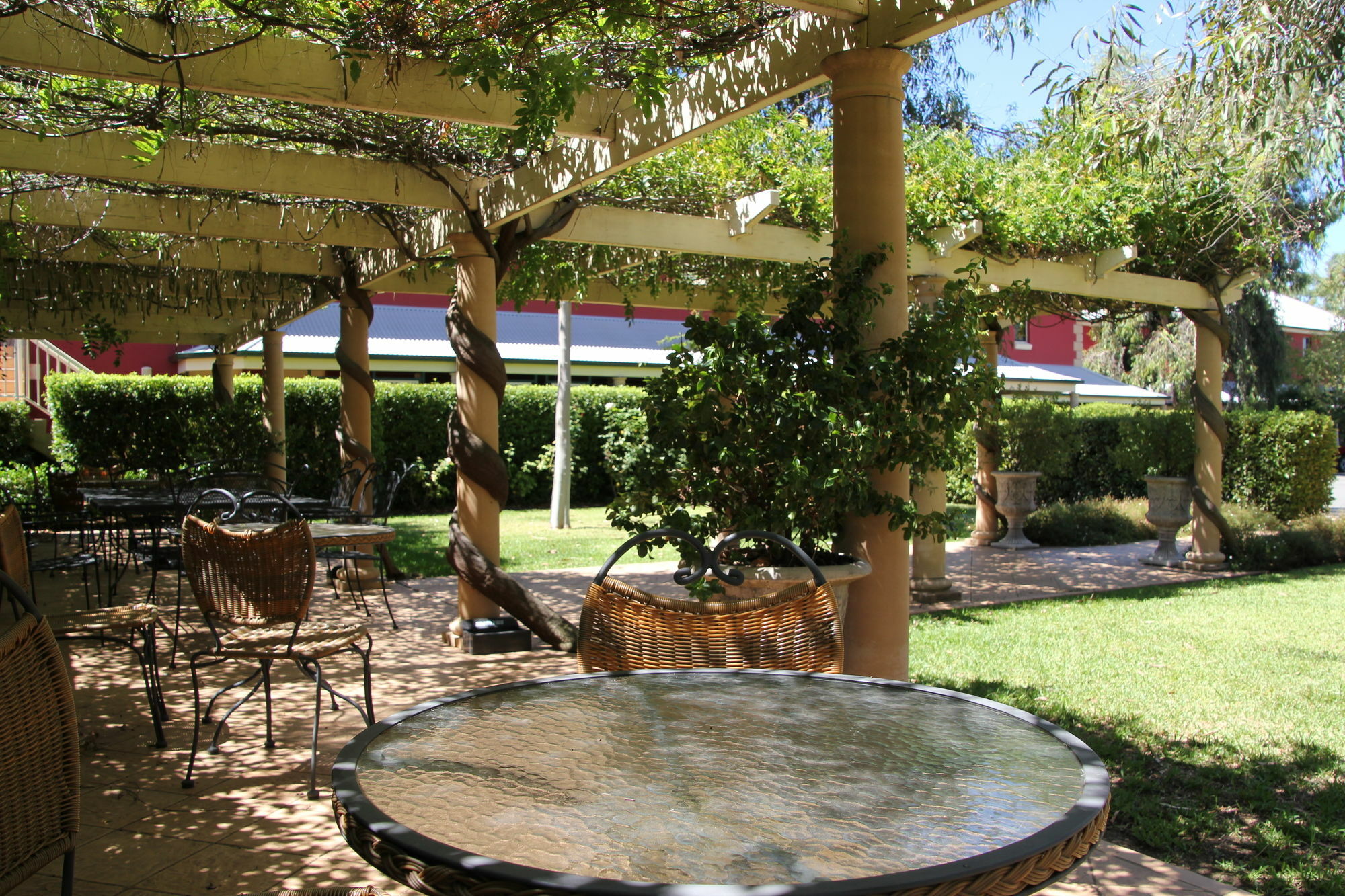 The Lawson Riverside Motel