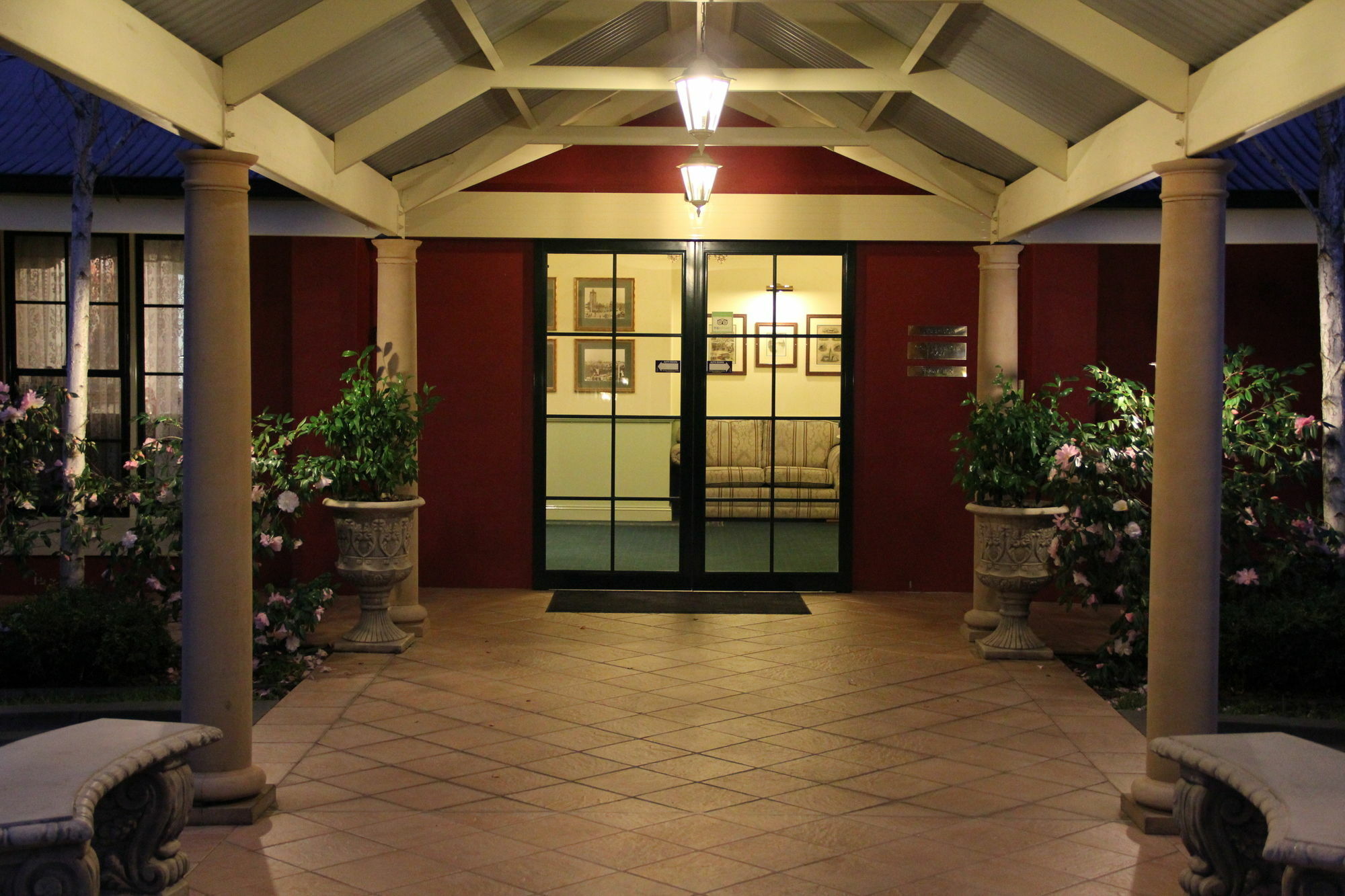 Motel The Lawson Riverside 4*